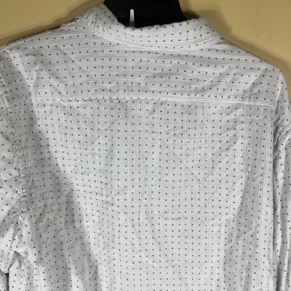Banana Republic Untucked Fit Shirt Mens XL Long Sleeve Button Up